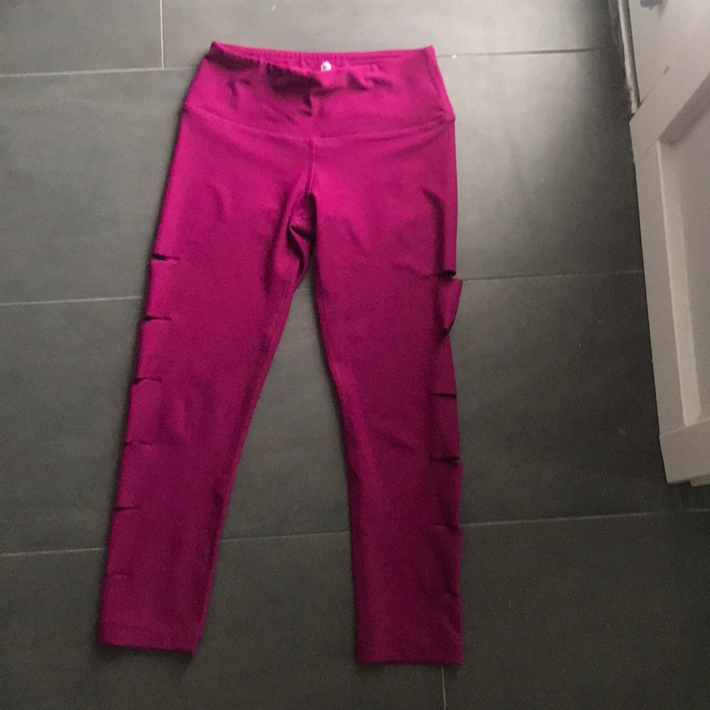 High waisted leggings with cut outs